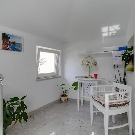 Apartman Jasna Near Cikat Bay And Center With Private Parking *