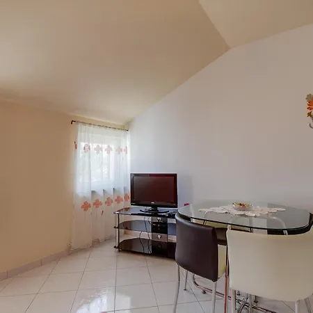 Apartman Jasna Near Cikat Bay And Center With Private Parking