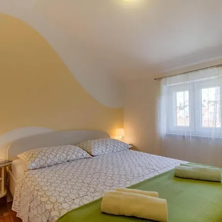 Jasna Near Cikat Bay And Center With Private Parking Mali Losinj